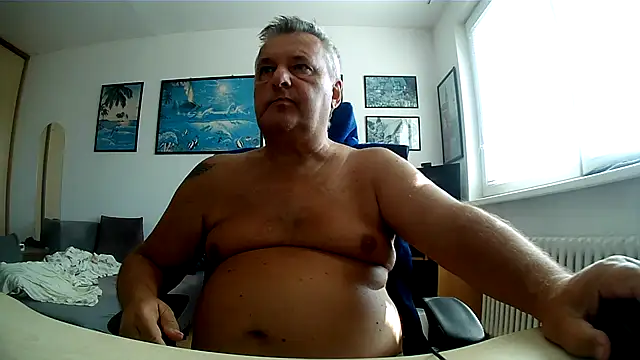 Robert_SK1 stripchat live cam model