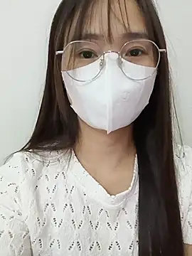 _Tonii_ stripchat live cam model