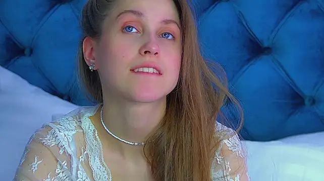HaileyArden stripchat live cam model