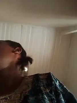 ziporas stripchat live cam model