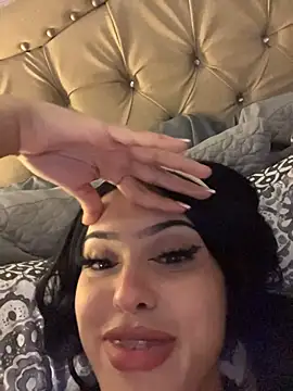 bratystar stripchat live cam model