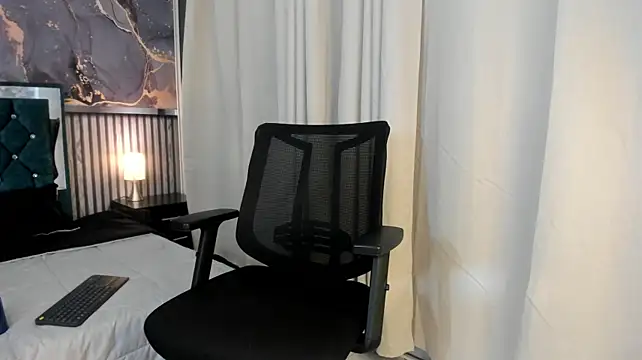 adrian_black86306 stripchat live cam model