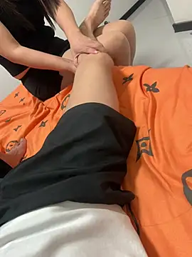 AM-LiL stripchat live cam model