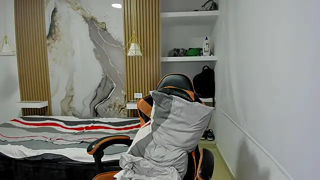 kenshi_roa stripchat live cam model