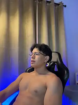 TonyPetrovjs stripchat live cam model