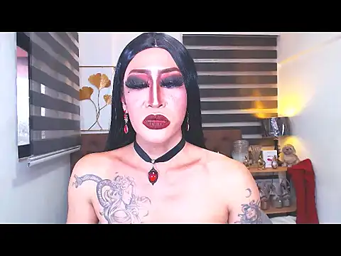 DominateMistressTania stripchat live cam model