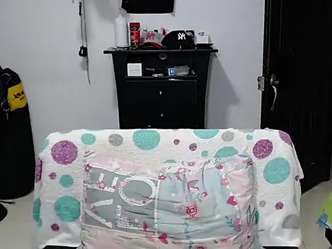Zac_Efront stripchat live cam model