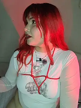 bloodsweett stripchat live cam model