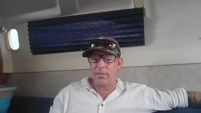 phoebeandmatt stripchat live cam model
