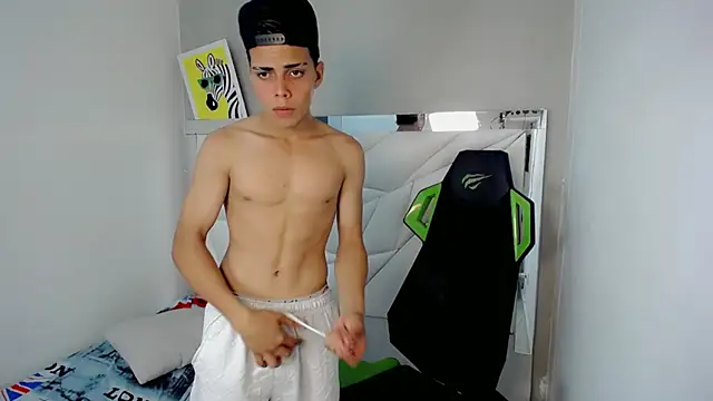RyanFlirty stripchat live cam model