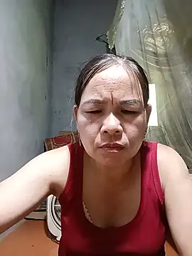 emgaihoixuan stripchat live cam model