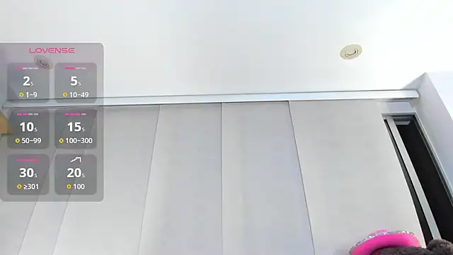 hollyprincess_2 stripchat live cam model