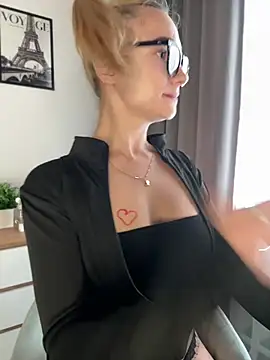 SugarDanger stripchat live cam model