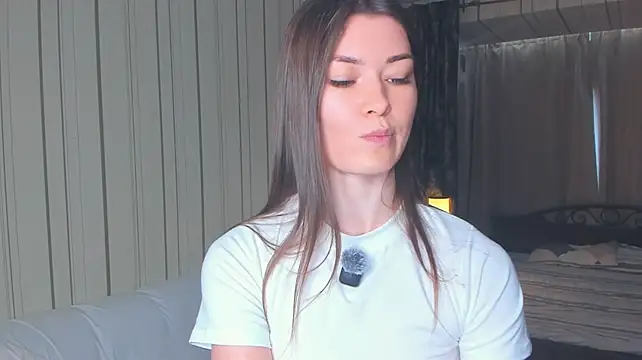 JulissaLipoma stripchat live cam model