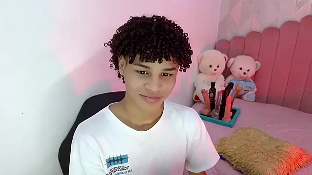 MatewHottxxx stripchat live cam model