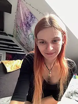 LeylaSquirtyBirty stripchat live cam model