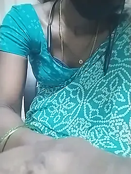 sujjisexyy stripchat live cam model