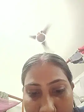 Kajal-2003 stripchat live cam model