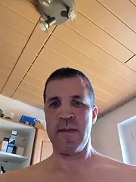Spritser1980 stripchat live cam model