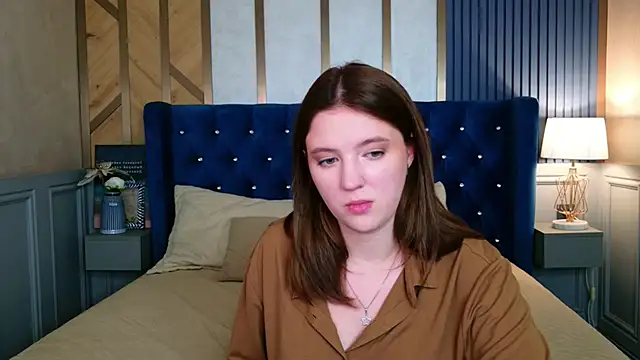 Laura_Stellar stripchat live cam model