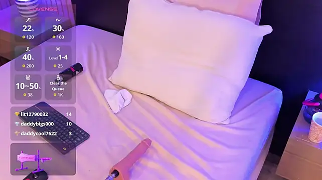val_18_ stripchat live cam model