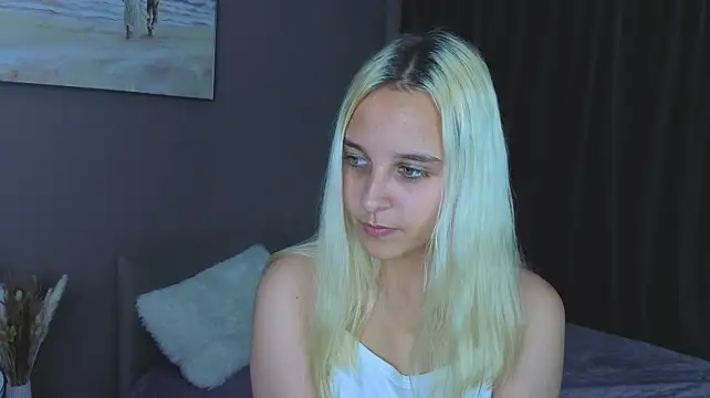 NenaBreiter stripchat live cam model