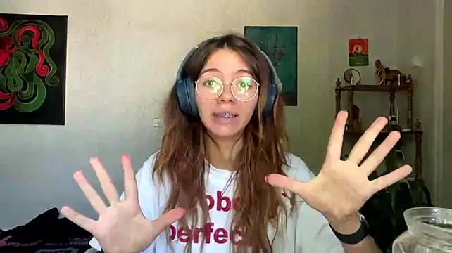 meowskyy stripchat live cam model