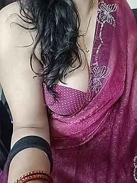 _in_v_a_n_i_ll_a stripchat live cam model