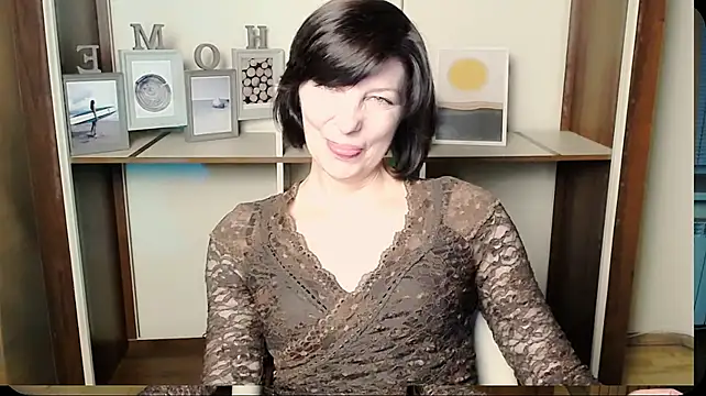 _AngeliaFlow_ stripchat live cam model
