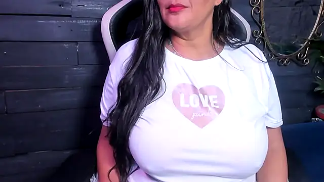 Victoria_kyler stripchat live cam model