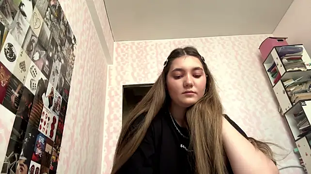 TynishaShute stripchat live cam model