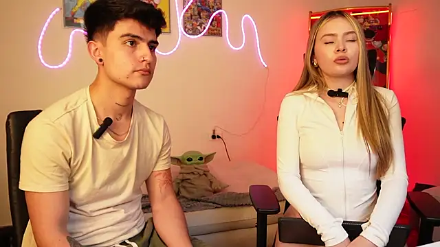 tommy_and_sophie stripchat live cam model
