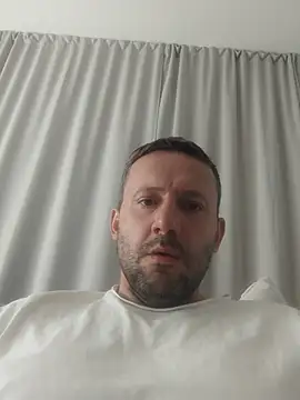 defaktor stripchat live cam model