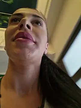 AlessandraNoir stripchat live cam model