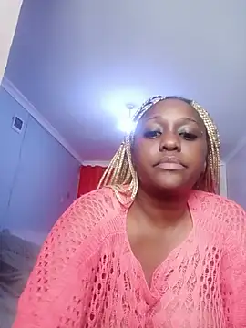 Lovequinberey stripchat live cam model