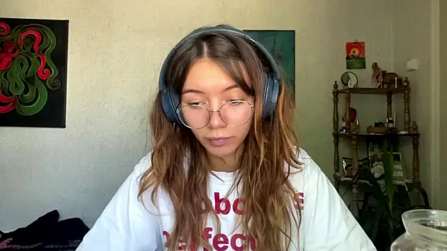 meowskyy stripchat live cam model