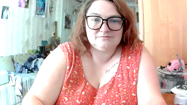 AngelQSky stripchat live cam model