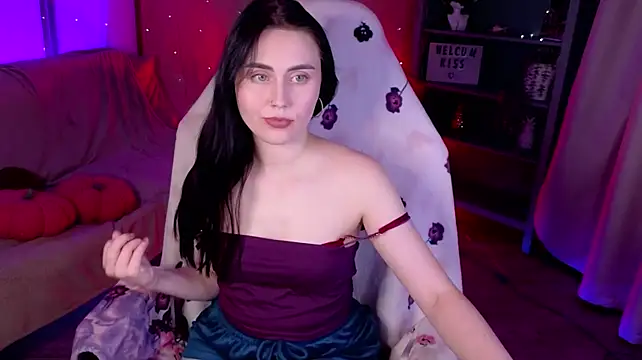 NoraLumi stripchat live cam model
