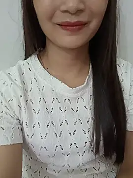 _Tonii_ stripchat live cam model