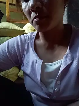 Maikute9696 stripchat live cam model