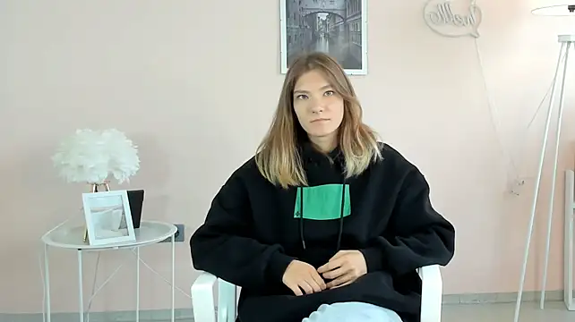 MarcelinaRedfern stripchat live cam model