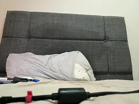 laynufff stripchat live cam model