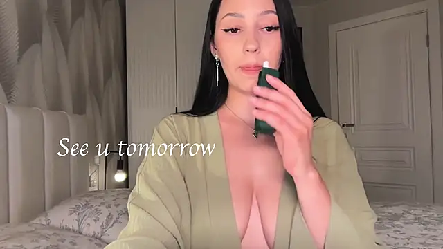 MiroslavaLime stripchat live cam model