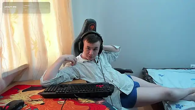 iliaskrislove stripchat live cam model