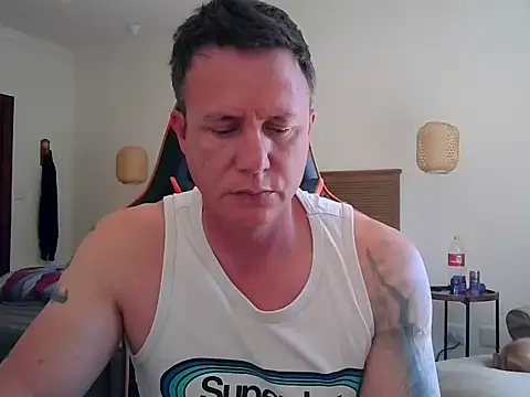 TroyDieselXXX stripchat live cam model