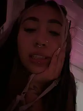 ManuelaVeeleez stripchat live cam model