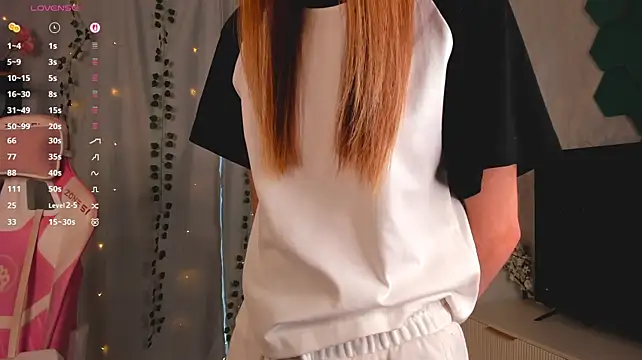 NellieEinspahr stripchat live cam model