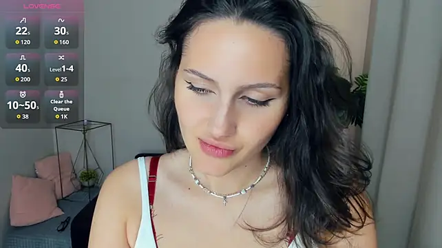 YettaMead stripchat live cam model