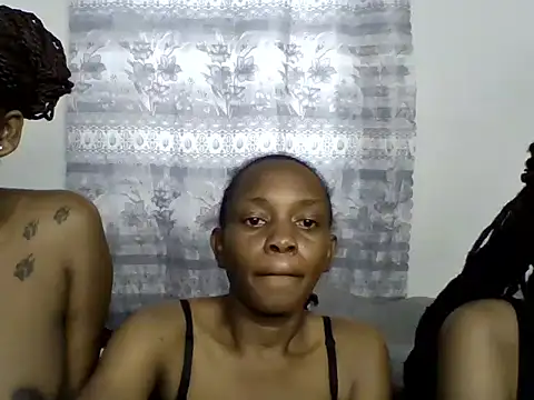Fantasyworld09 stripchat live cam model