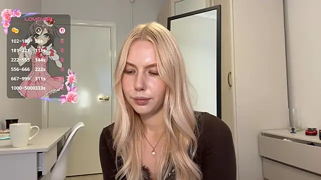 PlatinumLuxe stripchat live cam model